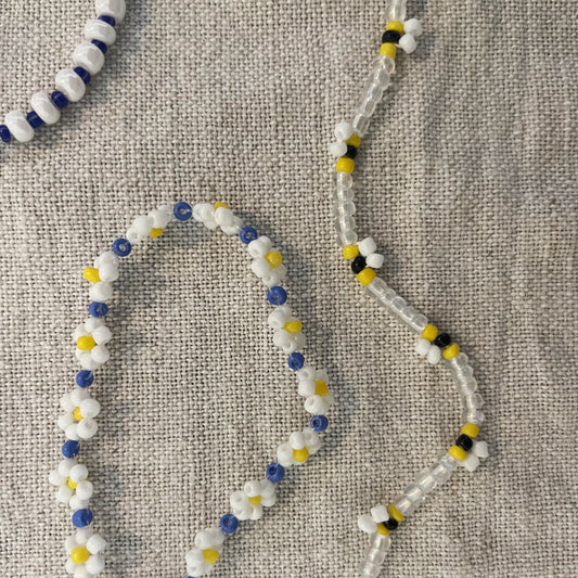 20.7. (ab 8 Jahren) Perlenschmuck (Armbänder, Handy-Anhänger)